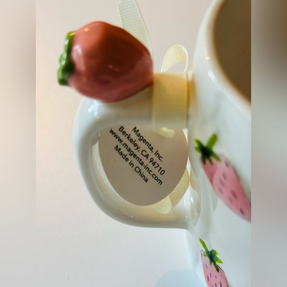 NEW! RAE DUNN Berry Happy Mug NWT Strawberry Kitchen Coffee Collectors - Picture 7 of 10